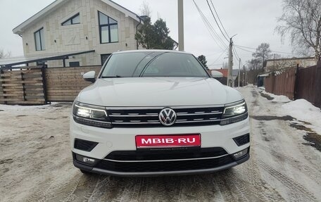 Volkswagen Tiguan II, 2019 год, 3 550 000 рублей, 1 фотография