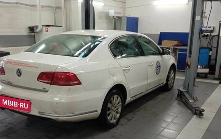 Volkswagen Passat B7, 2012 год, 870 000 рублей, 3 фотография