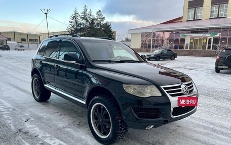 Volkswagen Touareg III, 2007 год, 750 000 рублей, 2 фотография