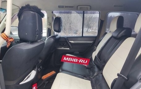 Mitsubishi Pajero IV, 2014 год, 2 050 000 рублей, 15 фотография