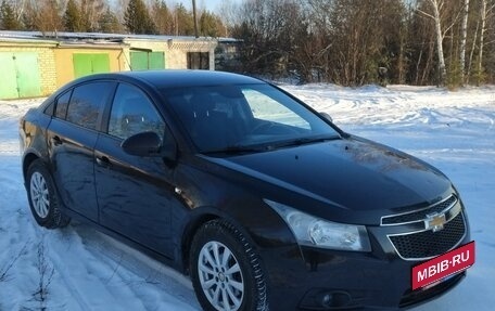 Chevrolet Cruze II, 2011 год, 499 000 рублей, 4 фотография