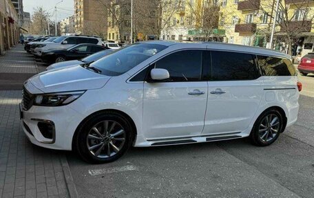 KIA Carnival III, 2019 год, 3 100 000 рублей, 12 фотография