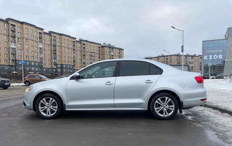 Volkswagen Jetta VI, 2013 год, 1 250 000 рублей, 2 фотография