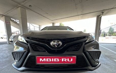 Toyota Camry, 2022 год, 3 450 000 рублей, 1 фотография