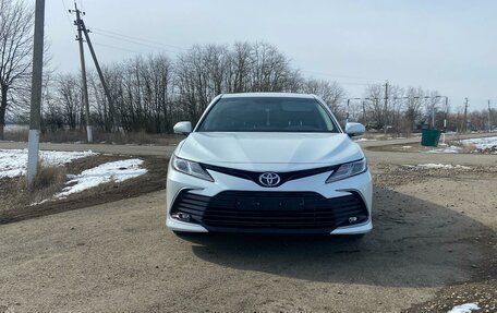 Toyota Camry, 2021 год, 3 300 000 рублей, 4 фотография