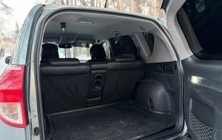 Toyota RAV4, 2006 год, 1 070 000 рублей, 13 фотография