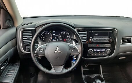 Mitsubishi Outlander III рестайлинг 3, 2013 год, 1 205 000 рублей, 13 фотография