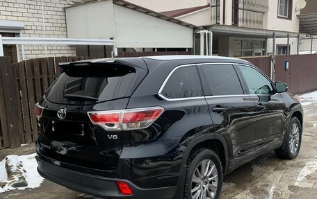 Toyota Highlander III, 2014 год, 3 050 000 рублей, 14 фотография