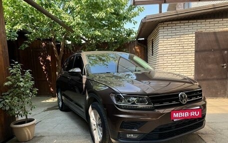 Volkswagen Tiguan II, 2019 год, 2 550 000 рублей, 3 фотография