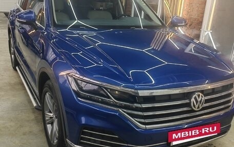 Volkswagen Touareg III, 2019 год, 4 600 000 рублей, 6 фотография