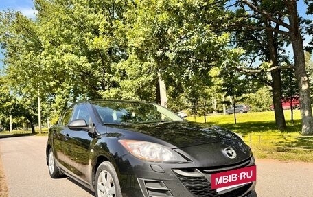 Mazda 3, 2011 год, 1 000 000 рублей, 2 фотография