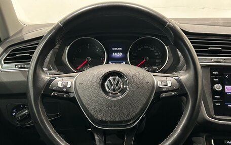 Volkswagen Tiguan II, 2018 год, 2 399 000 рублей, 17 фотография