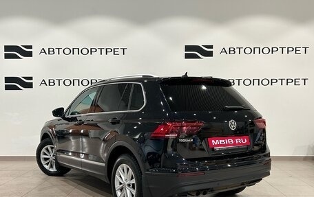 Volkswagen Tiguan II, 2018 год, 2 399 000 рублей, 3 фотография