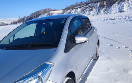 Toyota Vitz, 2018 год, 920 000 рублей, 8 фотография