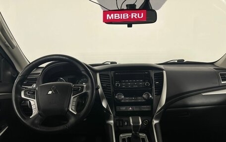 Mitsubishi Pajero Sport III рестайлинг, 2019 год, 3 079 000 рублей, 22 фотография