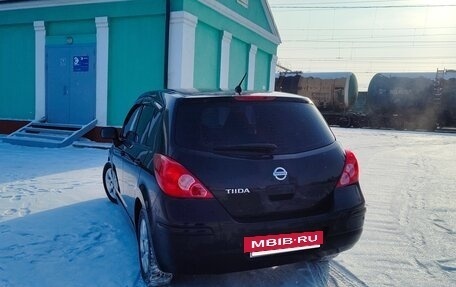 Nissan Tiida, 2010 год, 900 000 рублей, 6 фотография