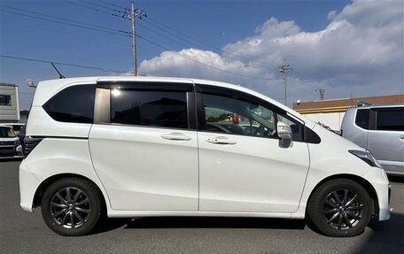 Honda Freed I, 2016 год, 884 000 рублей, 4 фотография