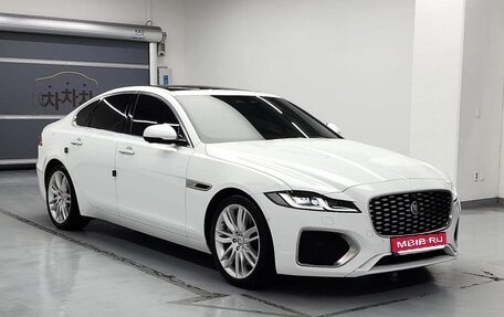 Jaguar XF II, 2021 год, 3 600 000 рублей, 1 фотография