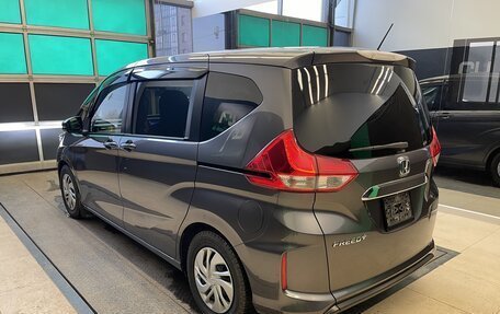 Honda Freed II, 2017 год, 1 598 000 рублей, 4 фотография