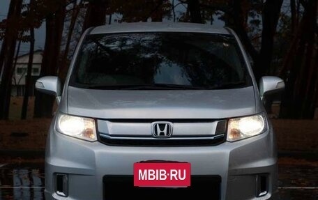 Honda Freed I, 2016 год, 889 000 рублей, 8 фотография