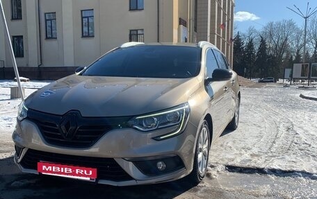 Renault Megane IV, 2019 год, 1 800 000 рублей, 2 фотография