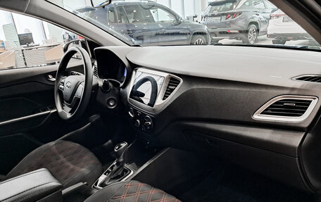 Hyundai Solaris II рестайлинг, 2021 год, 1 690 000 рублей, 11 фотография