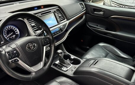 Toyota Highlander III, 2014 год, 3 000 000 рублей, 7 фотография