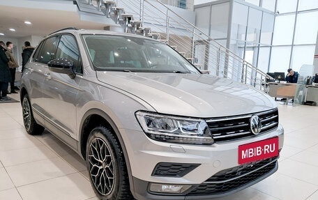 Volkswagen Tiguan II, 2020 год, 2 950 000 рублей, 3 фотография