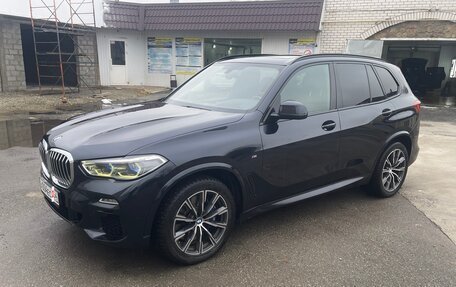 BMW X5, 2019 год, 5 450 000 рублей, 2 фотография