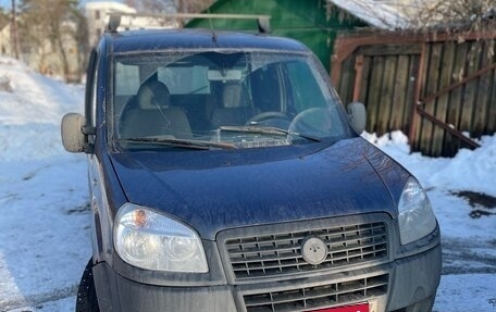 Fiat Doblo I, 2010 год, 320 000 рублей, 10 фотография