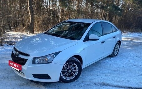 Chevrolet Cruze II, 2012 год, 770 000 рублей, 3 фотография