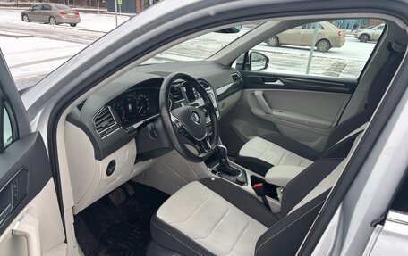 Volkswagen Tiguan II, 2017 год, 2 999 000 рублей, 11 фотография