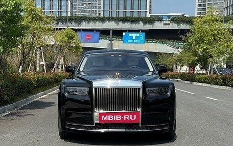 Rolls-Royce Phantom VIII, 2022 год, 43 300 224 рублей, 2 фотография