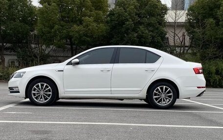 Skoda Octavia, 2021 год, 1 340 000 рублей, 4 фотография