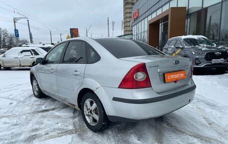 Ford Focus II рестайлинг, 2006 год, 299 000 рублей, 3 фотография