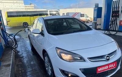 Opel Astra J, 2013 год, 630 000 рублей, 1 фотография