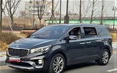 KIA Carnival III, 2020 год, 2 676 000 рублей, 2 фотография