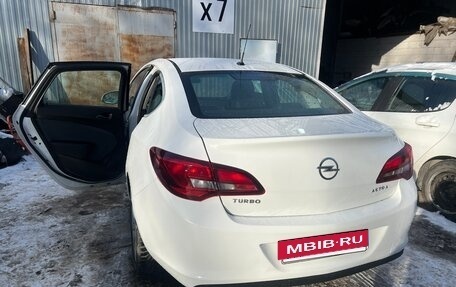 Opel Astra J, 2013 год, 630 000 рублей, 8 фотография