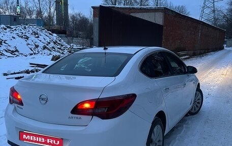 Opel Astra J, 2013 год, 630 000 рублей, 12 фотография