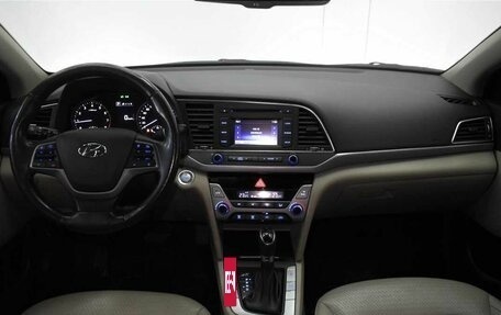 Hyundai Elantra VI рестайлинг, 2018 год, 1 565 000 рублей, 5 фотография