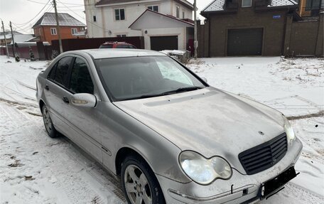 Mercedes-Benz C-Класс, 2003 год, 350 000 рублей, 3 фотография