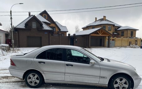 Mercedes-Benz C-Класс, 2003 год, 350 000 рублей, 4 фотография