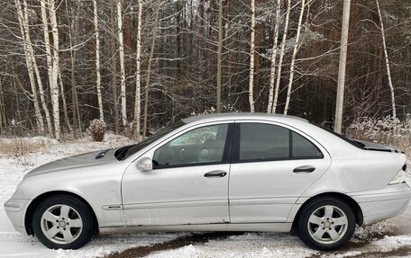 Mercedes-Benz C-Класс, 2003 год, 350 000 рублей, 8 фотография