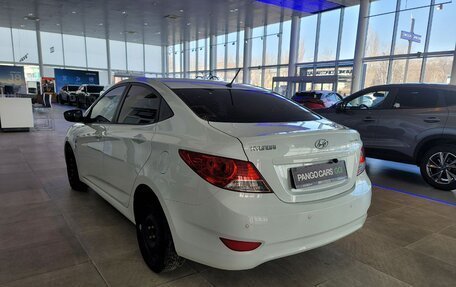 Hyundai Solaris II рестайлинг, 2013 год, 830 000 рублей, 8 фотография