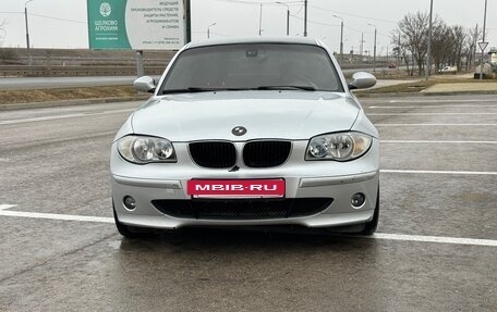 BMW 1 серия, 2004 год, 800 000 рублей, 3 фотография