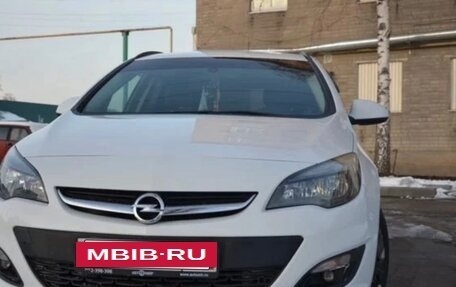 Opel Astra J, 2014 год, 1 400 000 рублей, 2 фотография