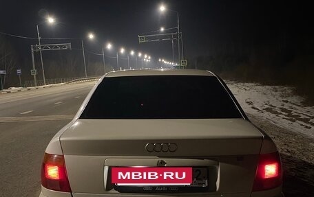 Audi A4, 1995 год, 320 000 рублей, 9 фотография