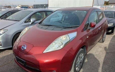 Nissan Leaf I, 2016 год, 750 000 рублей, 2 фотография