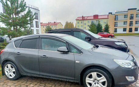 Opel Astra J, 2010 год, 655 000 рублей, 4 фотография