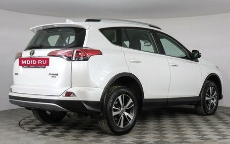 Toyota RAV4, 2018 год, 2 177 000 рублей, 5 фотография